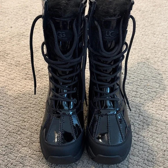 NWOT UGG Adirondack Black Winter Boots - Picture 4 of 4